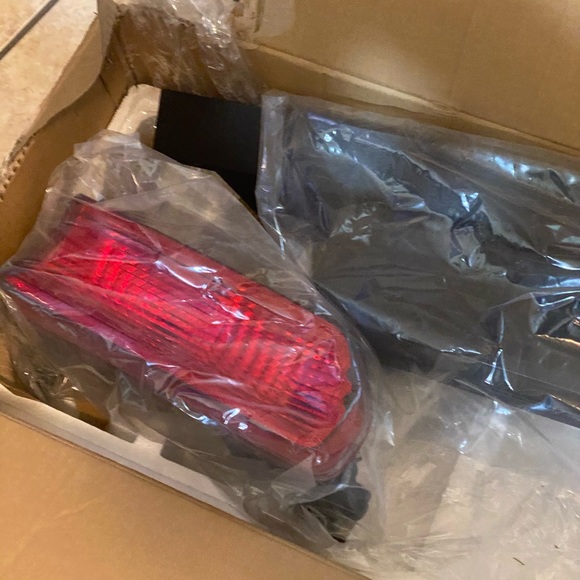 dodge challenger 2010-14 back bumper lights